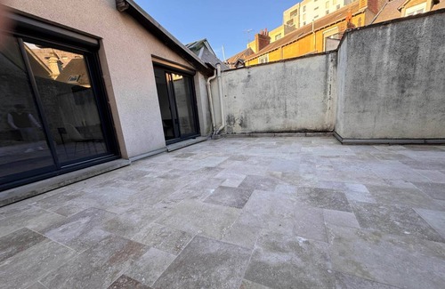 Republique Apartment | Apartment in Le Mans near Historic Center