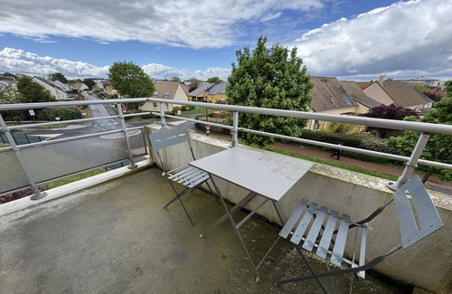 Pin - Vert Galant Apartment | Apartment in Le Mans near 24 Hours Circuit