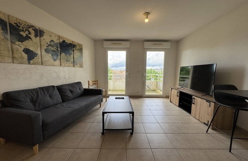 Pin - Vert Galant Apartment | Apartment in Le Mans near 24 Hours Circuit