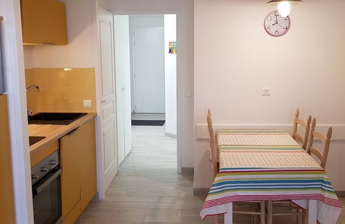 Fouesnant Apartment | Apartment in luxury residence with pool facing the sea