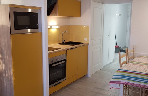 Fouesnant Apartment | Apartment in luxury residence with pool facing the sea