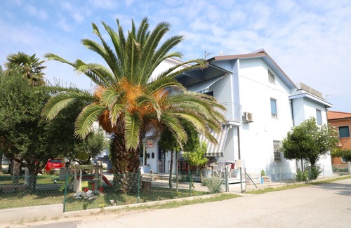 Ponte Sasso Apartment | Apartment in Marotta near the beach