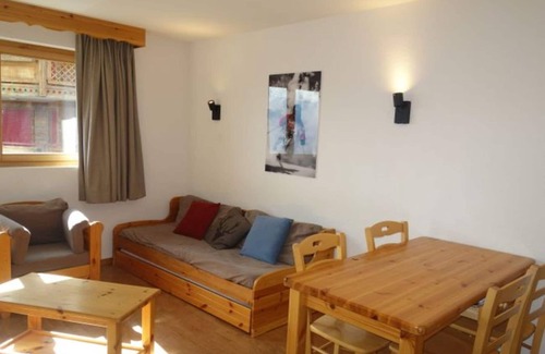 Nendaz Apartment | Apartment in Nendaz by Ski Slopes