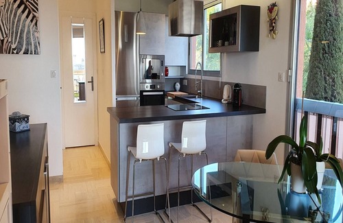 Fabron Villa | Apartment in Nice with Sea Views