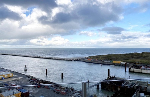 Nieuwpoort Apartment | Apartment in Nieuwpoort with Stunning Sea Views