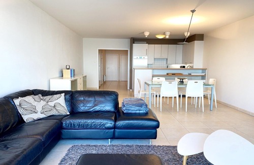 Nieuwpoort-Bad Apartment | Apartment in Nieuwpoort with Stunning Sea Views