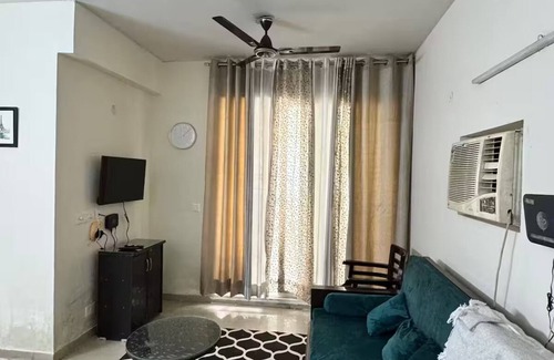 Noida Apartment | Apartment in Noida Best Location 2BHK