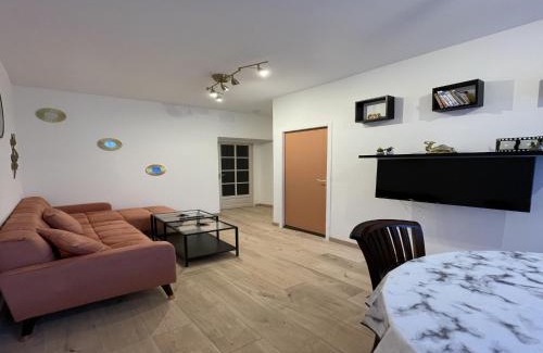Noyen-sur-Sarthe Apartment | Apartment in Noyen near Le Mans Circuit