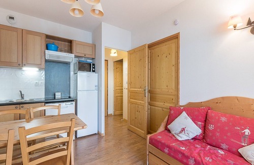 Orcieres-Merlette Apartment | Apartment in Orcières with Ski Slope Views