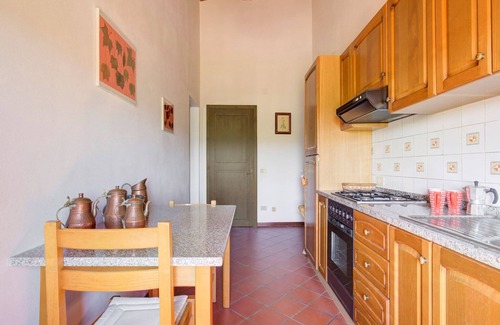 Peccioli Apartment | Apartment in Peccioli with Pool and Wine Tasting