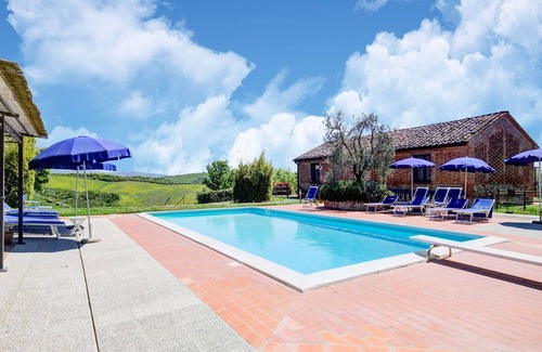 Peccioli Apartment | Apartment in Peccioli with Pool and Wine Tasting
