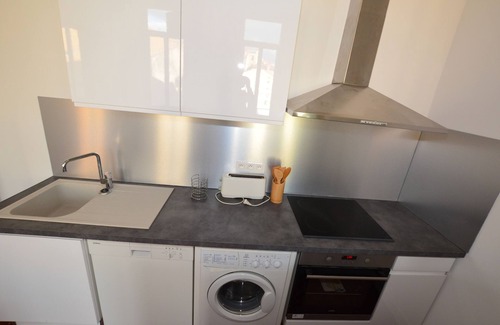 Beziers City Centre Apartment | Apartment in private mansion, in the center of the pedestrian street, parking included