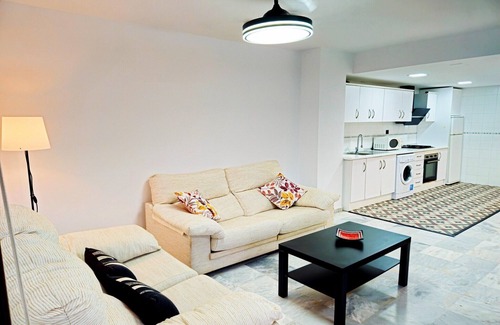 Roquetas de Mar House | Apartment in Roquetas near Playa Serena Beach.