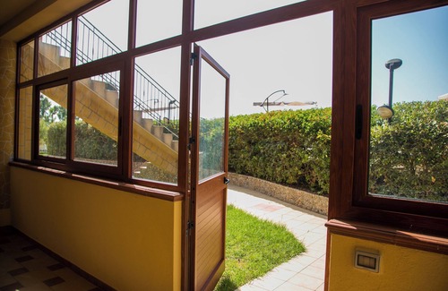 Torrenova Apartment | Apartment in Residence with Pool, Near the Beach