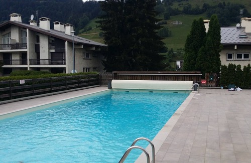 Megeve Apartment | Apartment in residence with private pool and tennis court 10 minutes walk from the center and hiking areas
