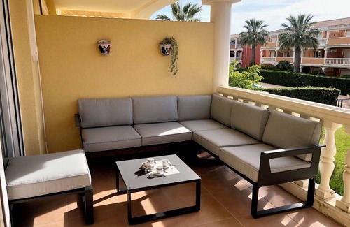 Denia Apartment | Apartment in residence with swimming pool. Beach 200m away. Center 15min walk