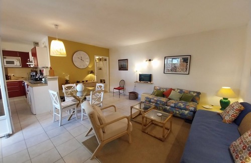 Le Grau-dʼAgde Apartment | Apartment in Residence with, Swimming Pool and Private Parking near the Beachn​