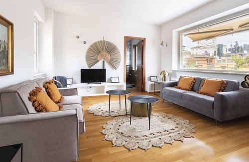 Rione IV Campo Marzio Apartment | Apartment in Rome with 3 bedrooms sleeps 6