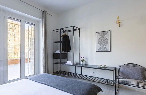 Aventine Apartment | Apartment in Rome with 4 bedrooms sleeps 13