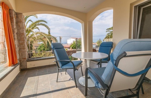 El Mas Fumats Apartment | Apartment in Rosas with Private Pool & Bay View