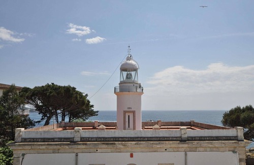 Roses Town Center Apartment | Apartment in Roses with Stunning Sea Views