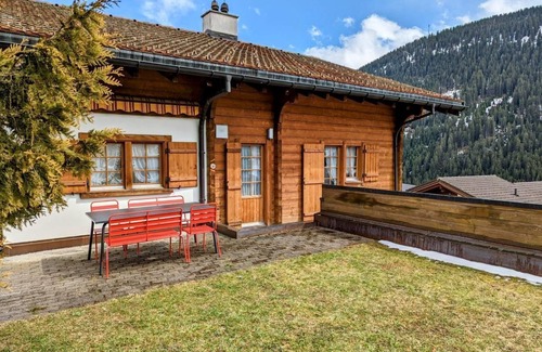Tujetsch Apartment | Apartment in Rueras near Sedrun