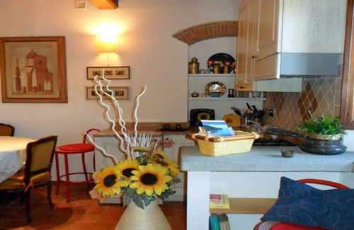 Castellaccio Apartment | Apartment in rustic sea view