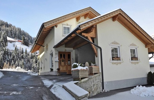 See Apartment | Apartment in See near Ski Slopes