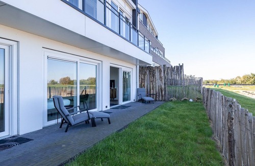 Sint-Annaland House | Apartment in Sint-Annaland near Marina