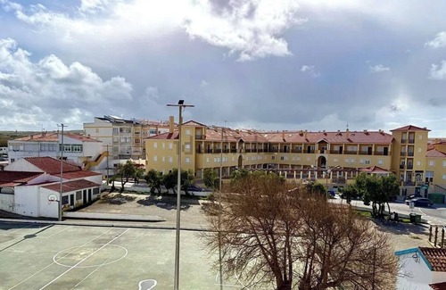 Praia de Santa Cruz Apartment | Apartment in the center of Santa Cruz, Torres Vedras with beach 5 minutes walk away