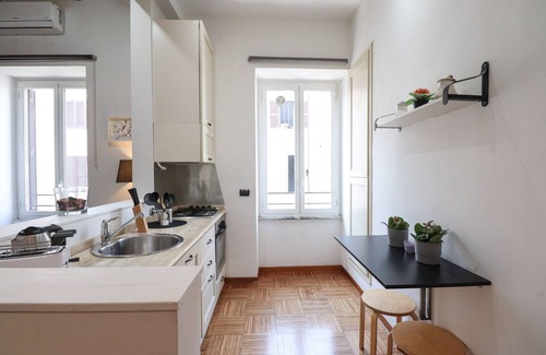 Rione XVIII Castro Pretorio Apartment | Apartment in the center for families - 5 minutes from termini station