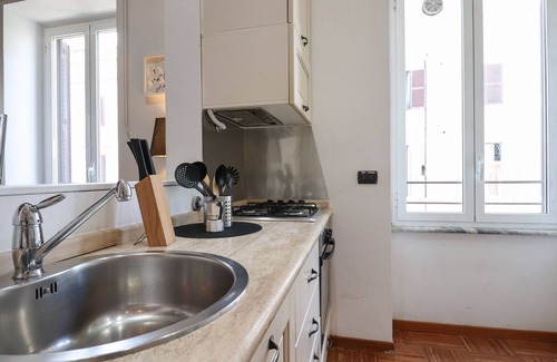 Rione XVIII Castro Pretorio Apartment | Apartment in the center for families - 5 minutes from termini station