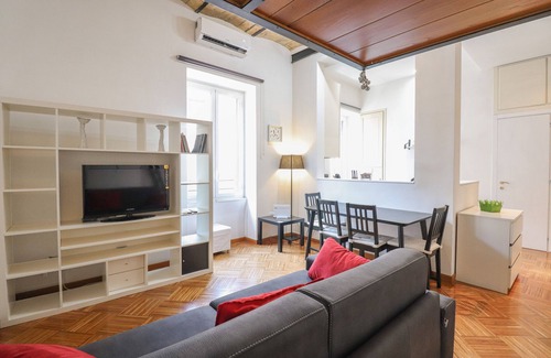 Rione XVIII Castro Pretorio Apartment | Apartment in the center for families - 5 minutes from termini station