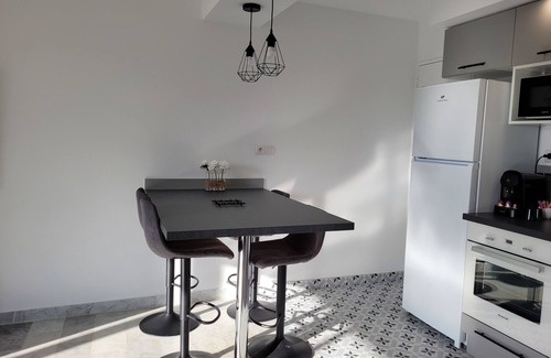 Aubagne Apartment | Apartment in the center of Aubagne (near Calanques Cassis beaches)