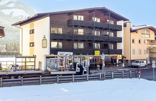 Brixen im Thale Apartment | Apartment in the centre, 100m to the ski bus