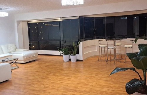 Chacarilla-Santa Cruz Apartment | Apartment in the heart of Lima & Miraflores. Best location, ocean & park view