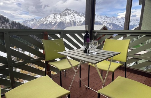Oz Apartment | Apartment in the heart of Oz Station *ski*bike*hike