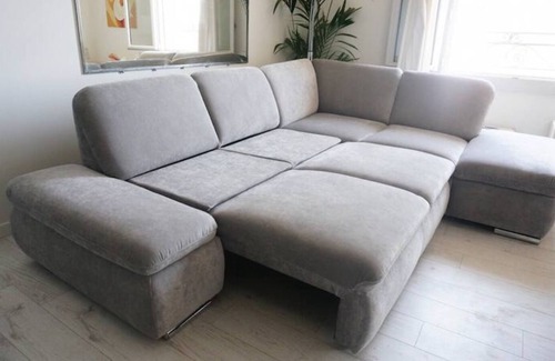 Frejus City Centre Apartment | Apartment in the historic center of Frejus with sea view.