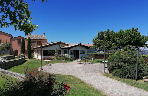 SantʼIppolito House | Apartment in the hills overlooking the sea!