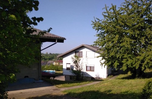 Offenburg Apartment | Apartment in the middle of vines