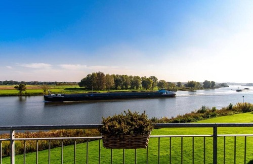 Arcen House | Apartment in the Netherlands near Nature