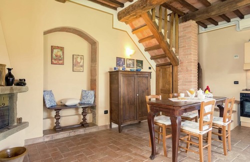 Todi Apartment | Apartment in Todi with Pool and Garden