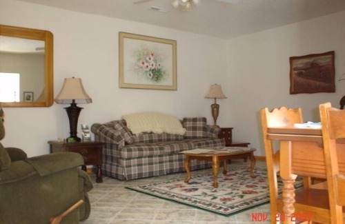 Franklin House | Apartment in town