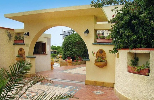 Castelvetrano Apartment | Apartment in Triscina by the Sea & Pools