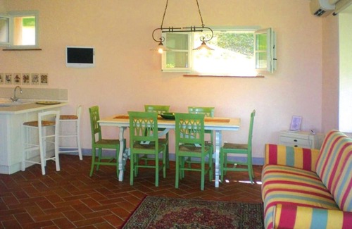 Gambassi Terme House | Apartment in Tuscany with Pool & Golf Access