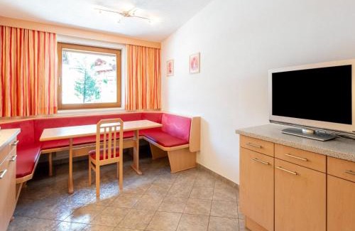 Finsing House | Apartment in Tyrol near Ski Lift