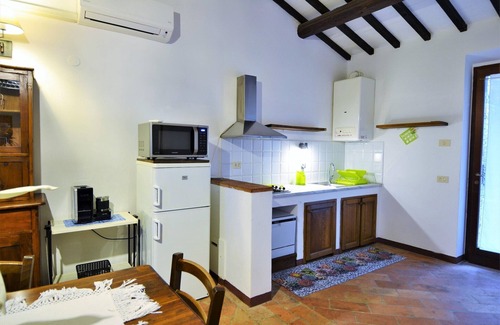 Collesanto Apartment | Apartment in Umbria near Lake Trasimeno