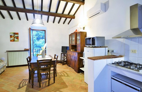 Collesanto Apartment | Apartment in Umbria near Lake Trasimeno