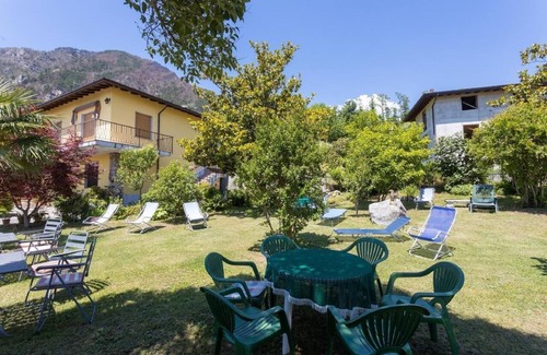 Vesio Apartment | Apartment in Vesio with Private Parking and Mountain View