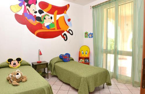 Porto Palo Apartment | Apartment In Villa near The Sea